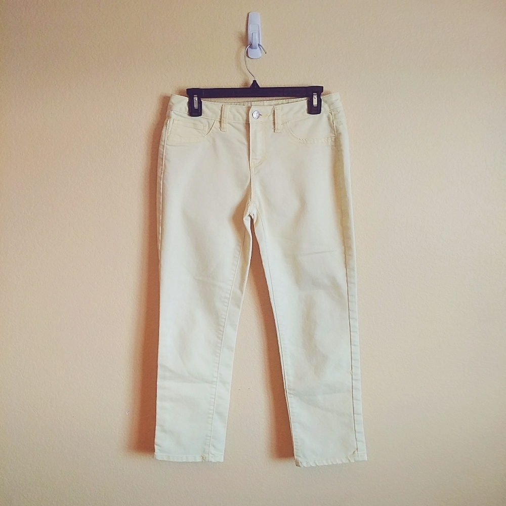 Pale yellow Jennifer Lopez jeans